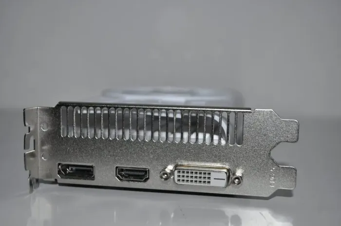 Дискретна відеокарта SOYO Radeon RX 470, 4 GB GDDR5, 256-bit / DVI, HDMI, DisplayPort - зображення 9