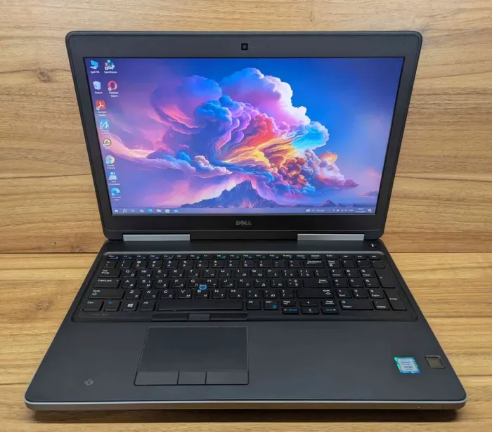 Ноутбук Dell Precision 7520 / 15.6" (1920x1080) IPS / Intel Xeon E3-1545M v5 (4 (8) ядра по 2.9 - 3.8 GHz) / 32 GB DDR4 / 480 GB SSD + 1000 GB HDD / nVidia Quadro M2200, 4 GB GDDR5, 128-bit / WebCam / TouchID / Windows 10 б/в - зображення 2