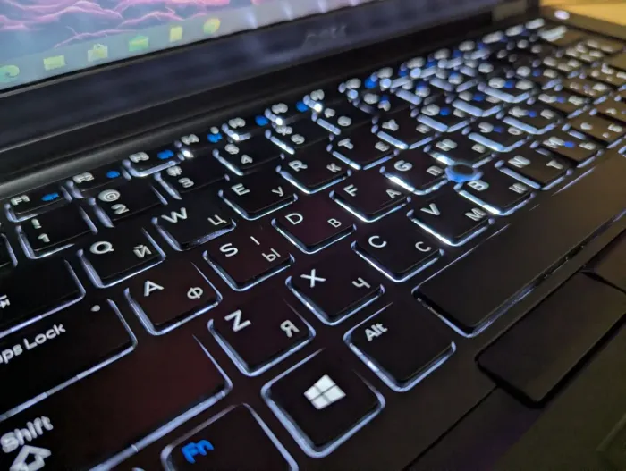 Ультрабук Dell Latitude 5480 / 14" (1366x768) TN / Intel Core i5-7300U (2 (4) ядра по 2.6 - 3.5 GHz) / 8 GB DDR4 / 256 GB SSD / Intel HD Graphics 620 / HDMI / WebCam / Windows 10 б/в - изображение 12