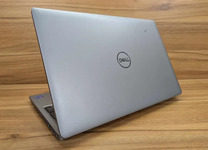 Мобільна робоча станція Dell Precision 3570 / 15,6" (1920x1080) IPS / Intel Core i7-1265U (10 (12) ядер по 3,6 - 4,8 ГГц) / 16 ГБ DDR4 / 512 ГБ SSD / nVidia T550, 4 ГБ GDDR6, 64-біт / WebCam / Windows 11 б/в - зображення 7