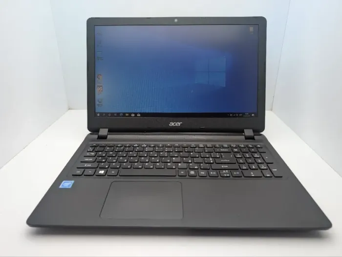 Ноутбук Acer Aspire ES1-533 / 15.6" (1366x768) TN / Intel Celeron N3350 (2 ядра по 1.1 - 2.4 GHz) / 6 GB DDR3 / 120 GB SSD / Intel HD Graphics 500 / WebCam б/в - зображення 2