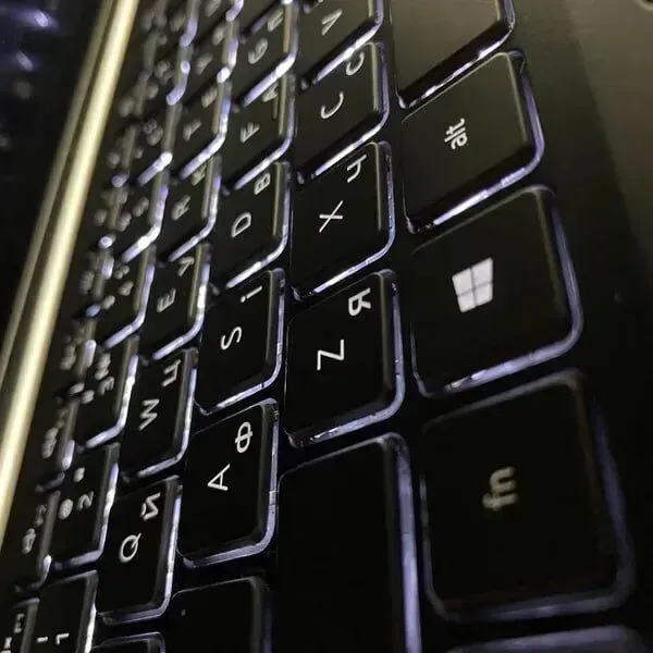 Ультрабук Dell Latitude 7420 / 14" (1920x1080) IPS / Intel Core i5-1145G7 (4 (8) ядра по 2.6 - 4.4 GHz) / 16 GB DDR4 / 512 GB SSD / Intel Iris Xe Graphics / WebCam / HDMI б/в - зображення 6