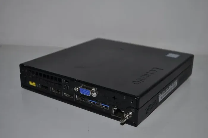 Неттоп Lenovo ThinkCentre M720q Tiny USFF / Intel Core i5-8400T (6 ядер по 1.7 - 3.3 GHz) / 32 GB DDR4 / 1000 GB SSD / Intel UHD Graphics 630 / Wi-Fi / Windows 11 Pro б/в - зображення 7