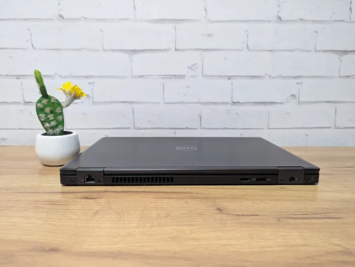 Ноутбук Dell Latitude 5580 / 15.6" (1920x1080) TN / Intel Core i5-6300U (2 (4) ядра по 2.4 - 3.0 GHz) / 8 GB DDR4 / 256 GB SSD / Intel HD Graphics 520 / WebCam б/в - зображення 8