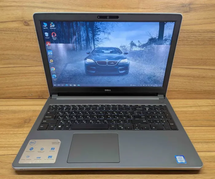 Ноутбук Dell Inspiron 15 5559 / 15.6" (1366x768) TN / Intel Core i5-6200U (2 (4) ядра по 2.3 - 2.8 GHz) / 8 GB DDR3 / 240 GB SSD / Intel HD Graphics 520 / WebCam / Windows 10 б/в - зображення 2