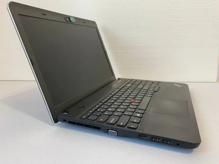 Ноутбук Б-клас Lenovo ThinkPad E540 / 15.6" (1366x768) TN / Intel Core i7-4712MQ (4 (8) ядра по 2.3 - 3.3 GHz) / 8 GB DDR3 / 240 GB SSD / Intel HD Graphics 4600 / WebCam б/в - зображення 5