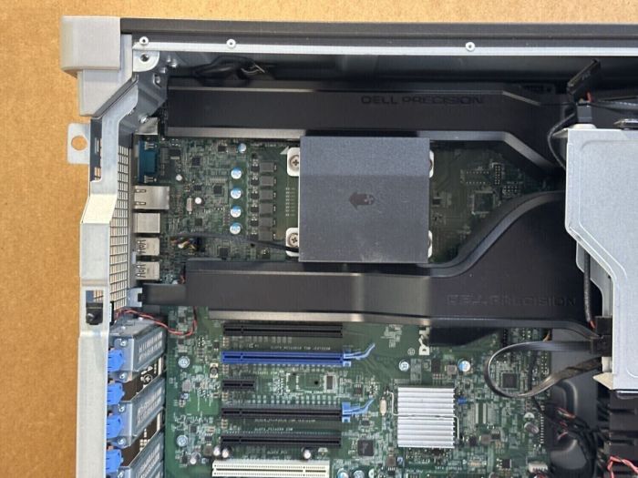 Ігровий ПК Dell Precision 5810 Tower / Intel Xeon E5-1630 v4 (4 (8) ядра по 3,7 - 4,0 ГГц) / 32 ГБ DDR4 ECC / 240 ГБ SSD / nVidia GeForce GTX 1050, 2 ГБ GDDR5, 128-біт / 685 Вт / DVD-RW б/в - зображення 8