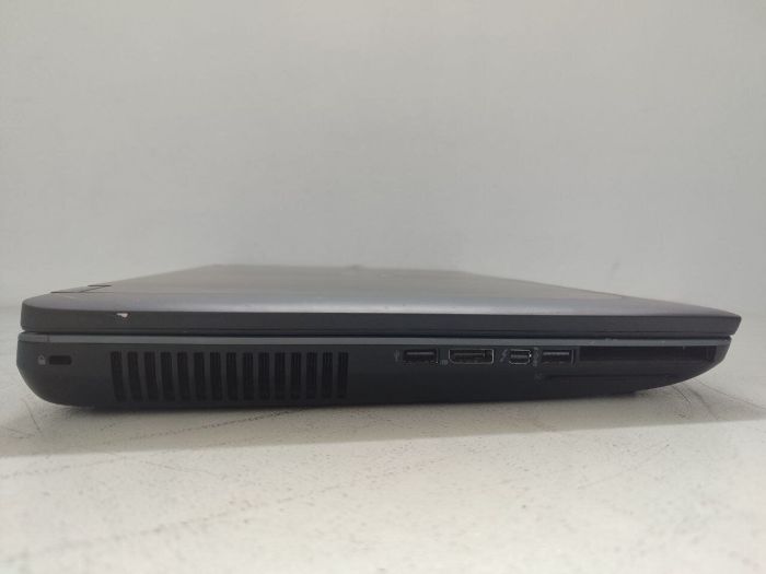 Мобільна робоча станція HP ZBook 17 G1 / 17.3" (1920x1080) TN / Intel Core i7-4900MQ (4 (8) ядра по 2.8 - 3.8 GHz) / 32 GB DDR3 / 256 GB SSD / nVidia Quadro K610M, 1 GB GDDR5, 64-bit / WebCam / DVD-ROM б/в - зображення 3