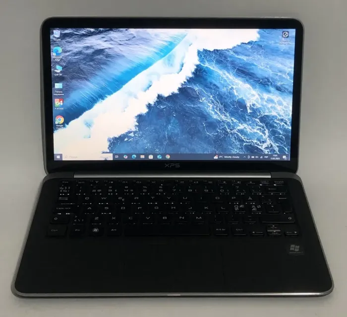 Ультрабук Б-клас Dell XPS 13 L321X / 13.3" (1366x768) TN / Intel Core i5-2467M (2 (4) ядра по 1.6 - 2.3 GHz) / 4 GB DDR3 / 128 GB SSD / Intel HD Graphics 3000 / WebCam б/в - зображення 2