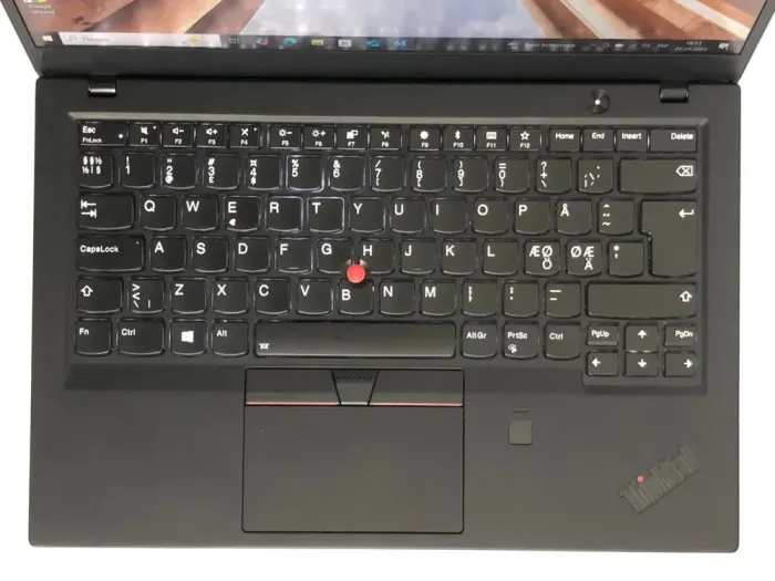 Ультрабук Б-клас Lenovo ThinkPad X1 Carbon G6 / 14" (1920x1080) IPS / Intel Core i5-8250U (4 (8) ядра по 1.6 - 3.4 GHz) / 8 GB DDR3 / 256 GB SSD / Intel UHD Graphics 620 / WebCam / Win 10 Pro б/в - зображення 8
