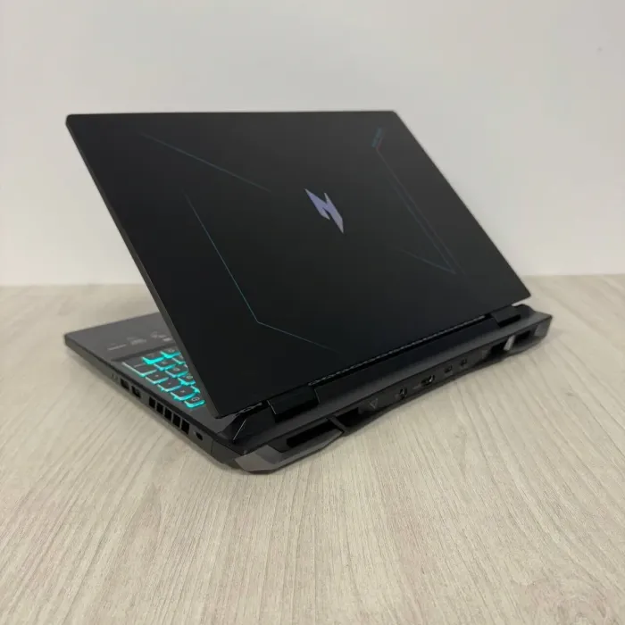Ігровий ноутбук Acer Nitro 16 AN16-41 / 16" (2560x1600) IPS / AMD Ryzen 7 7840HS (8 (16) ядер по 3,8 - 5,1 ГГц) / 32 ГБ DDR5 / 1000 ГБ SSD / nVidia GeForce RTX 4070, 8 ГБ GDDR6, 128-біт / Веб-камера б/в - зображення 8