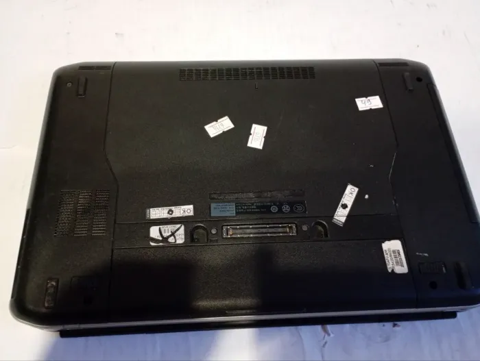 Ноутбук Б-клас Dell Latitude E5430 / 14" (1366x768) TN / Intel Core i5-3210M (2 (4) ядра по 2.5 - 3.1 GHz) / 8 GB DDR3 / 120 GB SSD / Intel HD Graphics 4000 / WebCam / DVD-RW б/в - зображення 4