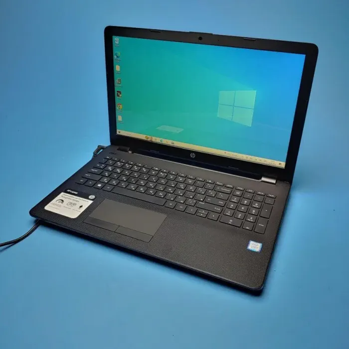 Ноутбук HP 15-bs115dx / 15.6" (1366x768) TN Touch / Intel Core i5-8250U (4 (8) ядра по 1.6 - 3.4) / 8 GB DDR4 / 240 GB SSD / Intel HD Graphics 620 / WebCam / DVD-ROM / Win 10 Home б/в - зображення 2