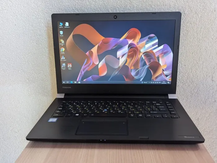 Ноутбук Б-клас Toshiba Tecra A40-D / 14" (1366x768) TN / Intel Core i5-7300U (2 (4) ядра по 2.6 - 3.5 GHz) / 8 GB DDR4 / 128 GB SSD / Intel HD Graphics 620 / WebCam б/в - зображення 2