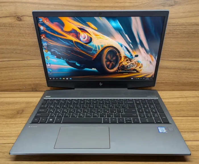 Мобільна робоча станція HP zBook 15v G5 / 15.6" (1920x1080) IPS / Intel Xeon E-2176M (6 (12) ядер по 2.7 - 4.4 GHz) / 32 GB DDR4 / 1000 GB SSD / nVidia Quadro P600, 4 GB GDDR5, 128-bit / WebCam / TouchID / Windows 10 б/в - зображення 2