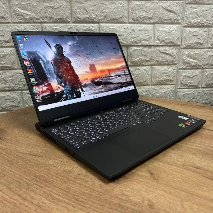 Ігровий ноутбук Lenovo IdeaPad Gaming 3 15ARH7 / 15.6" (1920x1080) IPS / AMD Ryzen 5 7535HS (6 (12) ядер по 3.3 - 4.55 GHz) / 8 GB DDR5 / 512 GB SSD / nVidia GeForce RTX 2050, 4 GB GDDR6, 64-bit / WebCam б/в - зображення 4