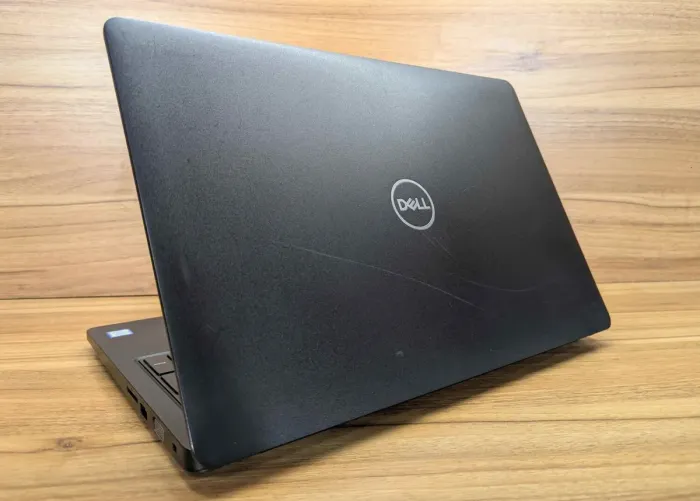 Ноутбук Dell Latitude 3580 / 15.6" (1366x768) TN / Intel Core i5-7200U (2 (4) ядра по 2.5 - 3.1 GHz) / 8 GB DDR4 / 256 GB SSD / Intel HD Graphics 620 / WebCam / Windows 10 б/в - зображення 6