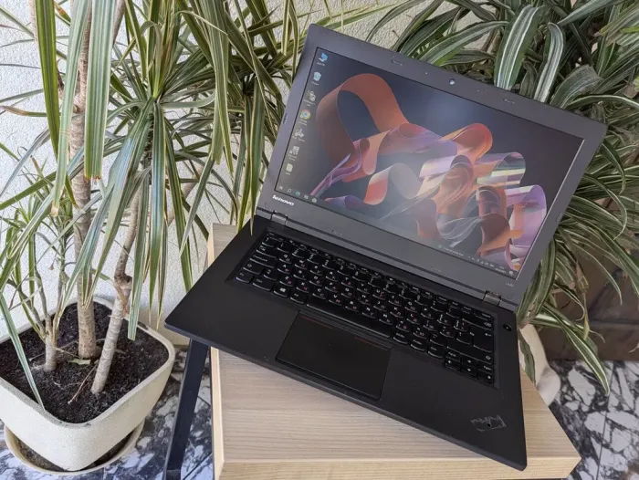 Ноутбук Б-клас Lenovo ThinkPad L440 / 14" (1366x768) TN / Intel Core i3-4000M (2 (4) ядра по 2.4 GHz) / 8 GB DDR3 / 128 GB SSD / Intel HD Graphics 4600 / WebCam б/в - зображення 6