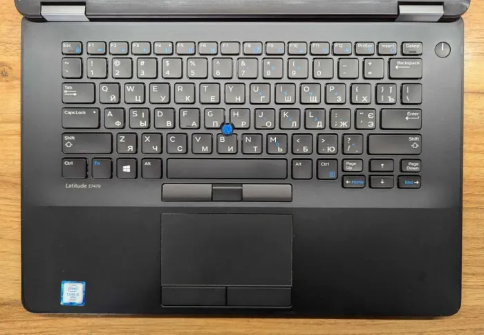 Ультрабук Dell Latitude E7470 / 14" (2560x1440) IPS Touch / Intel Core i5-6300U (2 (4) ядра по 2.4 - 3.0 GHz) / 8 GB DDR4 / 256 GB SSD / Intel HD Graphics 520 / WebCam / Windows 10 б/в - зображення 3