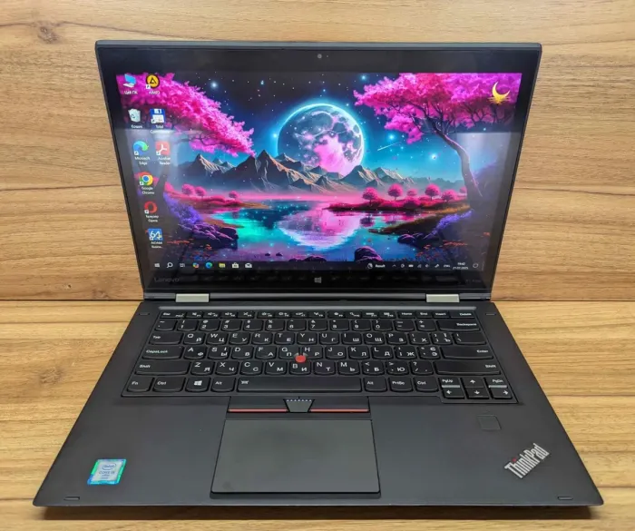 Ноутбук-трансформер Lenovo ThinkPad X1 Yoga 1 st / 14" (1920x1080) IPS Touch / Intel Core i5-6300U (2 (4) ядра по 2.4 - 3.0 GHz) / 8 GB DDR3 / 256 GB SSD / Intel HD Graphics 520 / WebCam / TouchID / Windows 10 б/в - зображення 2