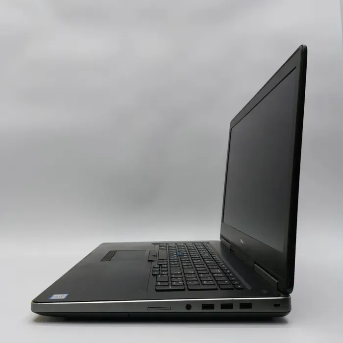 Мобільна робоча станція Dell Precision 7720 / 17.3" (1600x900) IPS / Intel Xeon E3-1505M v6 (4 (8) ядра по 3.0 - 4.0 GHz) / 32 GB DDR4 / 512 GB SSD / nVidia Quadro P5000, 16 GB GDDR5X, 256-bit / miniDP / HDMI б/в - зображення 5