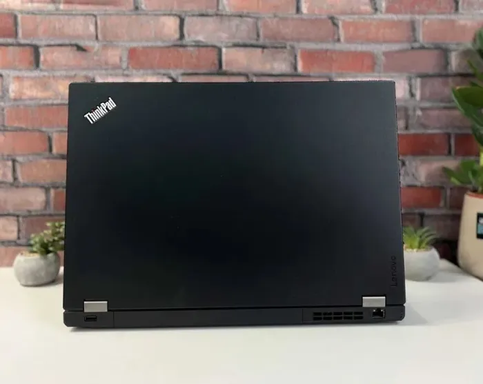 Ноутбук Lenovo ThinkPad L570 / 15.6" (1920x1080) IPS / Intel Core i5-6300U (2 (4) ядра по 2.4 - 3.0 GHz) / 16 GB DDR4 / 512 GB SSD / Intel HD Graphics 520 / WebCam / Win 10 Pro б/в - зображення 8