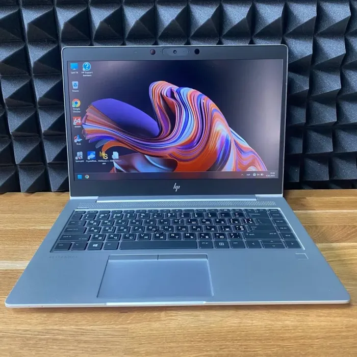 Ультрабук HP EliteBook 745 G6 / 14" (1920x1080) TN Touch / AMD Ryzen 5 Pro 3500U (4 (8) ядра по 2.1 - 3.7 GHz) / 16 GB DDR4 / 256 GB SSD / AMD Radeon RX Vega 8 Graphics / WebCam / HDMI б/в - зображення 2