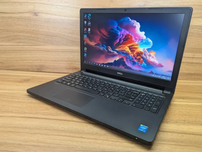 Ноутбук Б-клас Dell Latitude 3560 / 15.6" (1366x768) TN / Intel Core i5-5200U (2 (4) ядра по 2.2 - 2.7 GHz) / 8 GB DDR3 / 240 GB SSD / Intel HD Graphics 5500 / WebCam / Windows 10 б/в - зображення 5