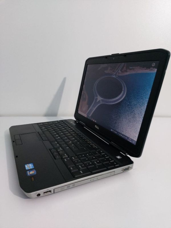 Ноутбук Dell Latitude E5530 / 15.6" (1366x768) TN / Intel Core i5-3210M (2 (4) ядра по 2.5 - 3.1 GHz) / 16 GB DDR3 / 256 GB SSD / Intel HD Graphics 4000 / WebCam / DVD-ROM б/в - зображення 5