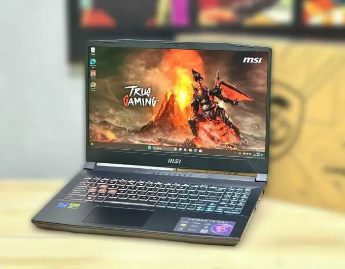 Ігровий ноутбук MSI Katana 15 B13V / 15.6" (1920x1080) IPS / Intel Core i7-13620H (10 (16) ядер по 3.6 - 4.9 GHz) / 16 GB DDR5 / 1000 GB SSD M.2 / nVidia GeForce RTX 4070, 8 GB GDDR6, 128-bit / WebCam б/в - зображення 2