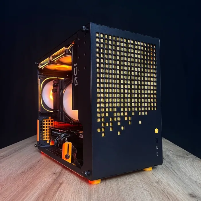 Збірка на замовлення: ігровий ПК Jonsbo Z20 Black/Orange Tower / AMD Ryzen 7 7700 (8 (16) ядер по 3,8 - 5,3 ГГц) / 32 ГБ DDR5 / 1000 ГБ SSD M.2 / AMD Radeon RX 9070 XT, 16 GB GDDR6, 256-bit / 750W - зображення 5