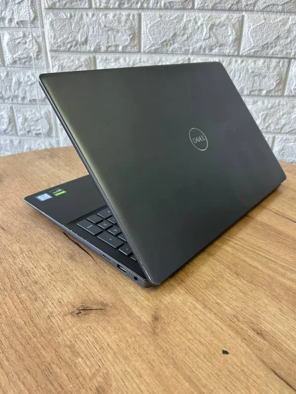 Ігровий ультрабук Б-клас Dell Vostro 7590 / 15.6" (1920x1080) IPS / Intel Core i7-9750H (6 (12) ядер по 2.6 - 4.5 GHz) / 16 GB DDR4 / 512 GB SSD / nVidia GeForce GTX 1650, 4 GB GDDR6, 128-bit / WebCam б/в - зображення 6
