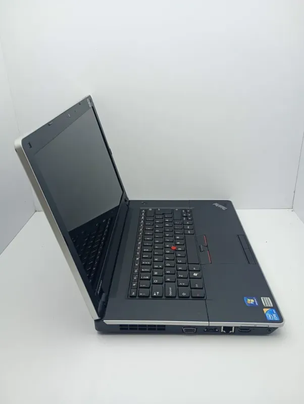 Ноутбук Lenovo ThinkPad Edge 15 / 15.6" (1366x768) TN / Intel Core i3-380M (2(4) ядра по 2.53 GHz) / 6 GB DDR3 / 320 GB HDD / Intel HD Graphics / WebCam б/в - зображення 5