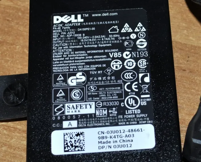 Блок живлення для ноутбука Dell DA130PE1-00 / 130 W / 19.5 V / 6.7 A / 7.4 x 5.0 mm б/в - зображення 7
