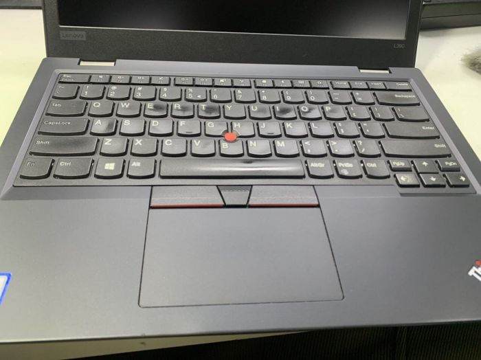 Ультрабук Б-клас Lenovo ThinkPad L390 / 13.3" (1920x1080) IPS / Intel Core i5-8365U (4 (8) ядра по 1.6 - 4.1 GHz) / 16 GB DDR4 / 240 GB SSD / Intel UHD Graphics 620 / WebCam б/в - изображение 6