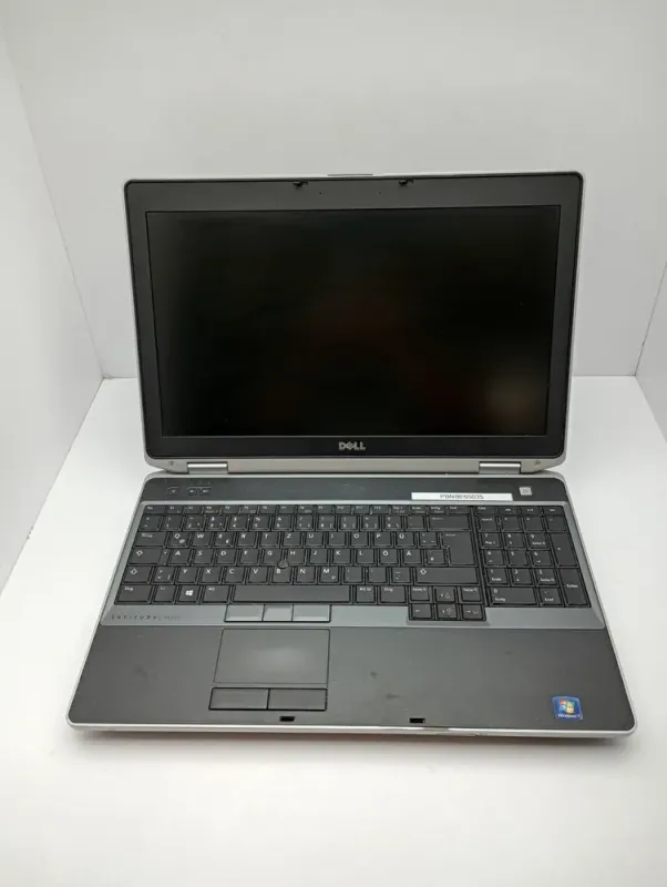 Ноутбук Dell Latitude E6530 / 15.6" (1920x1080) TN / Intel Core i5-3340M (2 (4) ядра по 2.7 - 3.4 GHz) / 8 GB DDR3 / 750 GB HDD / nVidia NVS 5200M, 1 GB DDR3, 64-bit / WebCam б/в - зображення 2