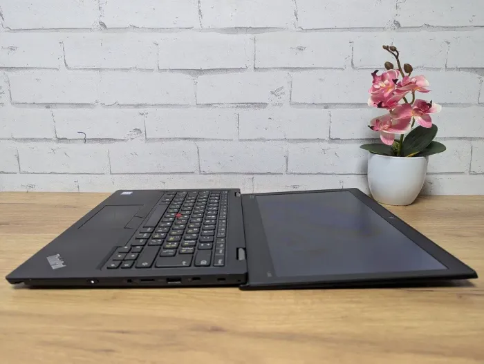 Ультрабук Lenovo ThinkPad L390 / 13.3" (1366x768) TN / Intel Core i3-8145U (2 (4) ядра по 2.1 - 3.9 GHz) / 16 GB DDR4 / 128 GB SSD / Intel UHD Graphics / WebCam б/в - зображення 5