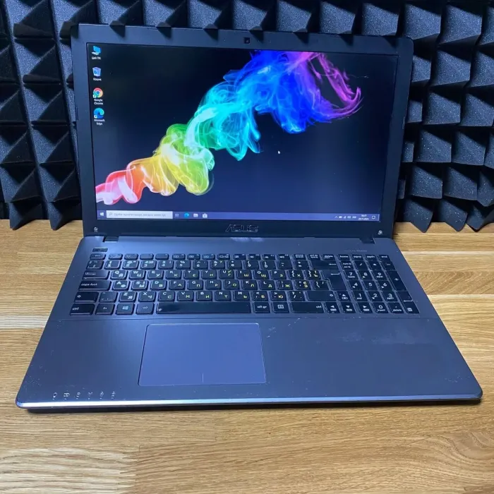 Ноутбук Б-клас Asus F550J / 15.6" (1920x1080) TN / Intel Core i5-4200H (2 (4) ядра по 2.8 - 3.4 GHz) / 12 GB DDR3 / 120 GB SSD / nVidia GeForce GTX 850M, 2 GB GDDR3, 128-bit / WebCam / DVD-ROM б/в - зображення 2