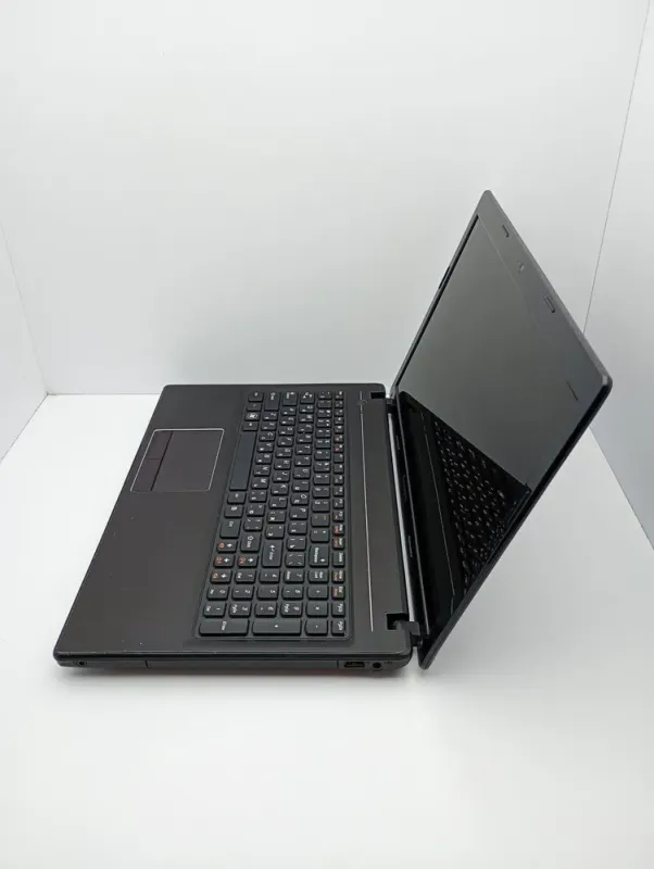 Ноутбук Lenovo G580 / 15.6" (1366x768) TN / Intel Core i3-2348M (2 (4) ядра по 2.3 GHz) / 6 GB DDR3 / 500 GB HDD / Intel HD Graphics 3000 / WebCam б/в - зображення 6