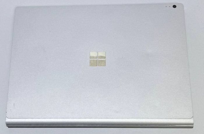 Ультрабук-трансформер Microsoft Surface Book 2 / 13.5" (3000x2000) IPS Touch / Intel Core i5-7300U (2 (4) ядра по 2.6 - 3.5 GHz) / 8 GB DDR3 / 256 GB SSD / Intel HD Graphics 620 / WebCam б/в - зображення 2