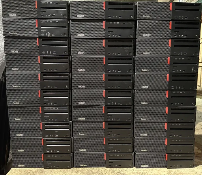 Комп'ютер Lenovo ThinkCentre M700 SFF / Intel Core i5-6500 (4 ядра по 3.2 - 3.6 GHz) / 8 GB DDR4 / no HDD / Intel HD Graphics 530 / 210W / DVD-RW / DisplayPort б/в - зображення 9