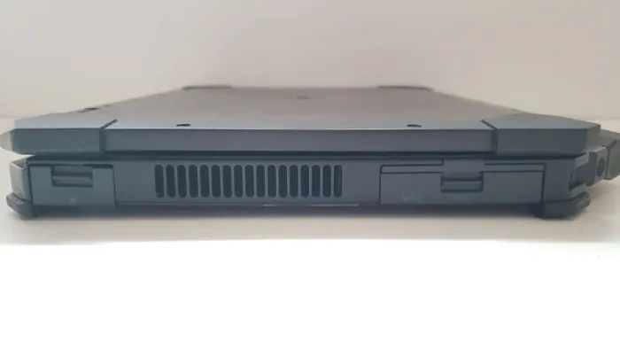 Захищений ноутбук Dell Latitude 5420 Rugged / 14" (1920x1080) IPS / Intel Core i5-8350U (4 (8) ядра по 1.7 - 3.6 GHz) / 16 GB DDR4 / 512 GB SSD / Intel UHD Graphics 620 / WebCam / 4G б/в - зображення 7