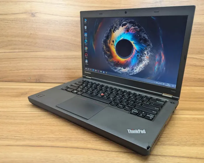 Ноутбук Б-клас Lenovo ThinkPad T440p / 14" (1366x768) TN / Intel Core i5-4200U (2 (4) ядра по 1.6 - 2.6 GHz) / 8 GB DDR3 / 240 GB SSD / Intel HD Graphics 4400 / WebCam / Windows 10 б/в - зображення 6