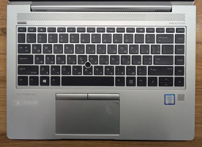 Ультрабук HP EliteBook 840 G5 / 14" (1920x1080) IPS / Intel Core i7-8650U (4 (8) ядра по 1.9 - 4.2 GHz) / 8 GB DDR4 / 256 GB SSD / Intel UHD Graphics 620 / WebCam / Fingerprint / Windows 10 б/в - зображення 3