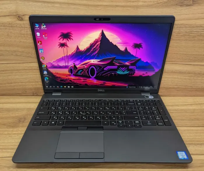 Мобільна робоча станція Dell Precision 3541 / 15,6" (1920x1080) IPS / Intel Core i7-9850H (6 (12) ядер по 2,6 - 4,6 ГГц) / 32 ГБ DDR4 / 512 ГБ SSD / nVidia Quadro P620, 4 ГБ GDDR5 128-bit / WebCam / TouchID / Windows 10 б/в - зображення 2