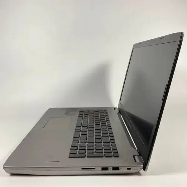 Ігровий ноутбук Б-клас Asus ROG Strix GL702V / 17.3" (1920x1080) IPS / Intel Core i7-7700HQ (4 (8) ядра по 2.8 - 3.8 GHz) / 16 GB DDR4 / 512 GB SSD / nVidia GeForce GTX 1070, 8 GB GDDR5, 256-bit / WebCam / HDMI б/в - зображення 5