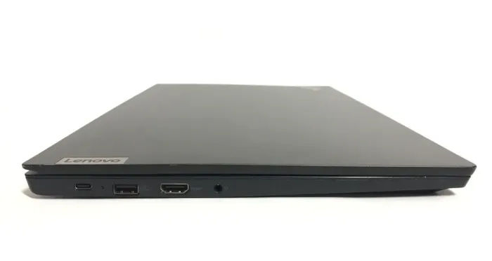 Ультрабук Б-клас Lenovo ThinkPad E15 Gen 2 / 15.6" (1920x1080) IPS / AMD Ryzen 5 4500U (6 ядер по 2.3 - 4.0 GHz) / 8 GB DDR4 / 256 GB SSD NVMe / AMD Radeon RX Vega 6 Graphics / WebCam / Win 11 Pro б/в - зображення 4