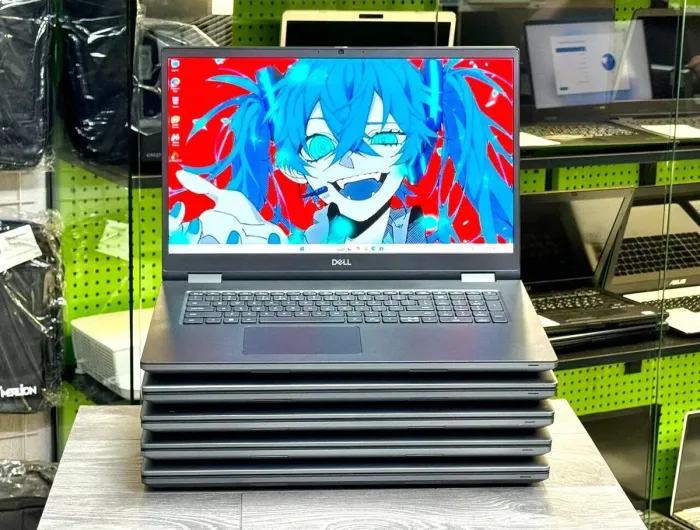 Мобільна робоча станція Dell Precision 7780 / 17,3" (1920x1080) IPS / Intel Core i9-13950HX (24 (32) ядра по 2,2 - 5,5 ГГц) / 128 ГБ DDR5 / 512 ГБ SSD M.2 / nVidia Quadro RTX 5000, 16 ГБ GDDR6, 256-біт / WebCam / Win 11 Pro б/в - зображення 2