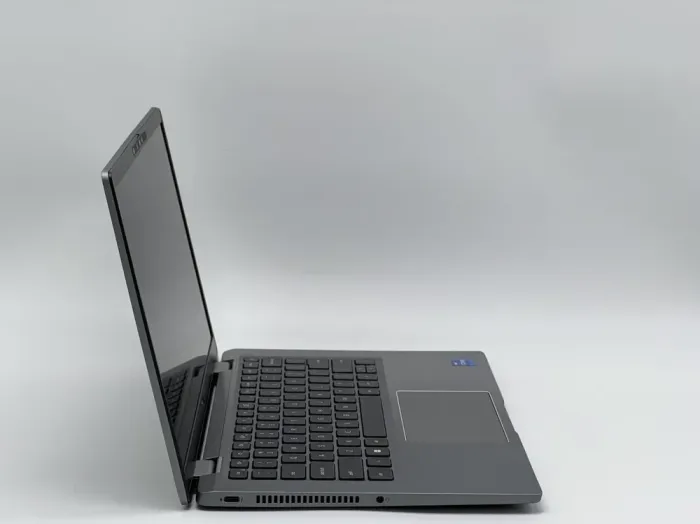 Ультрабук Б-клас Dell Latitude 7420 / 14" (1920x1080) IPS Touch / Intel Core i7-1185G7 (4 (8) ядра по 1.2 - 4.8 GHz) / 16 GB DDR4 / 960 GB SSD / Intel Iris Xe Graphics / WebCam б/в - зображення 4