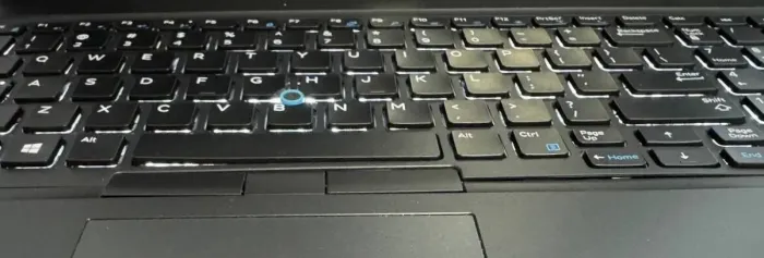 Ноутбук Dell Latitude 5591 / 15.6" (1920x1080) IPS / Intel Core i7-8850H (6 (12) ядер по 2.6 - 4.3 GHz) / 16 GB DDR4 / 256 GB SSD / nVidia GeForce MX130, 2GB DDR5, 64-bit / WebCam б/в - зображення 9